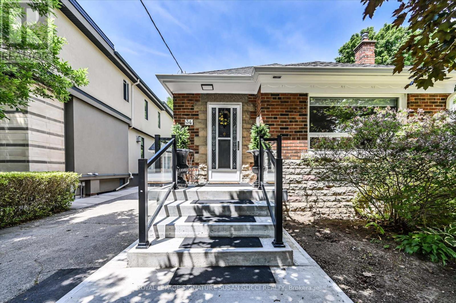 34 Ferris Road, Toronto, Ontario  M4B 1G3 - Photo 4 - E13105258