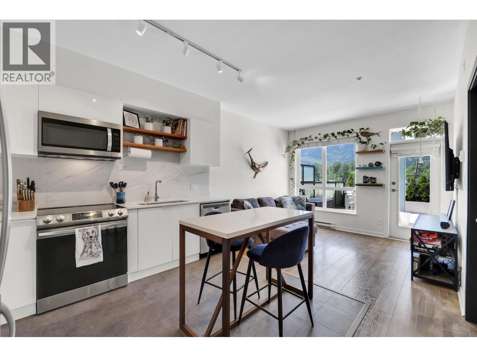 220 40437 Tantalus Road, Squamish, British Columbia  V0N 1T0 - Photo 1 - R3121385
