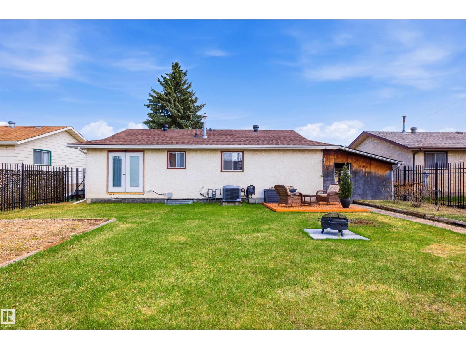 5012 45 St, Lamont, Alberta  T0B 2R0 - Photo 12 - E4486694