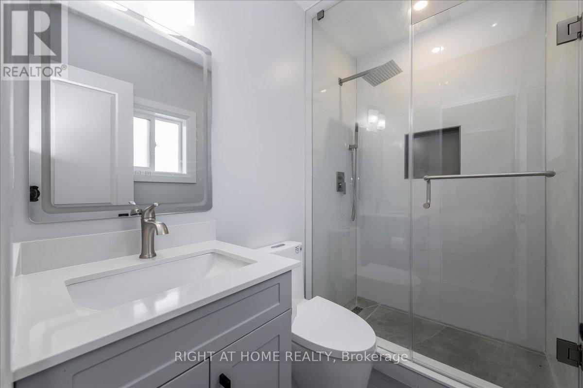 241 Rockaway Beach Place, Innisfil, Ontario  L0L 1K0 - Photo 17 - N13105148