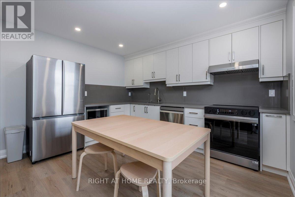 241 Rockaway Beach Place, Innisfil, Ontario  L0L 1K0 - Photo 8 - N13105148