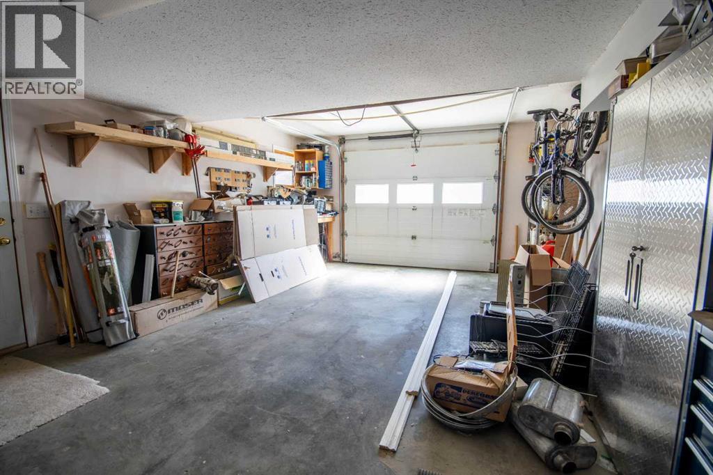 209 2 Street NE, Sundre, Alberta  T0M 1X0 - Photo 34 - A2305673