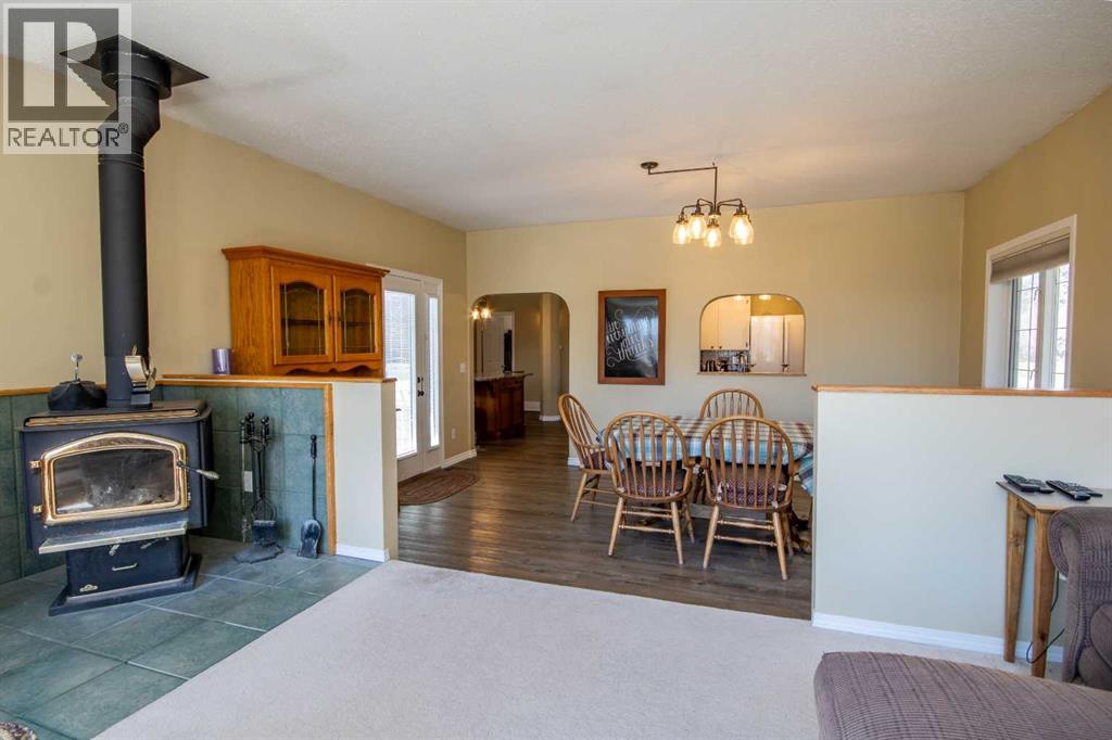 209 2 Street NE, Sundre, Alberta  T0M 1X0 - Photo 15 - A2305673