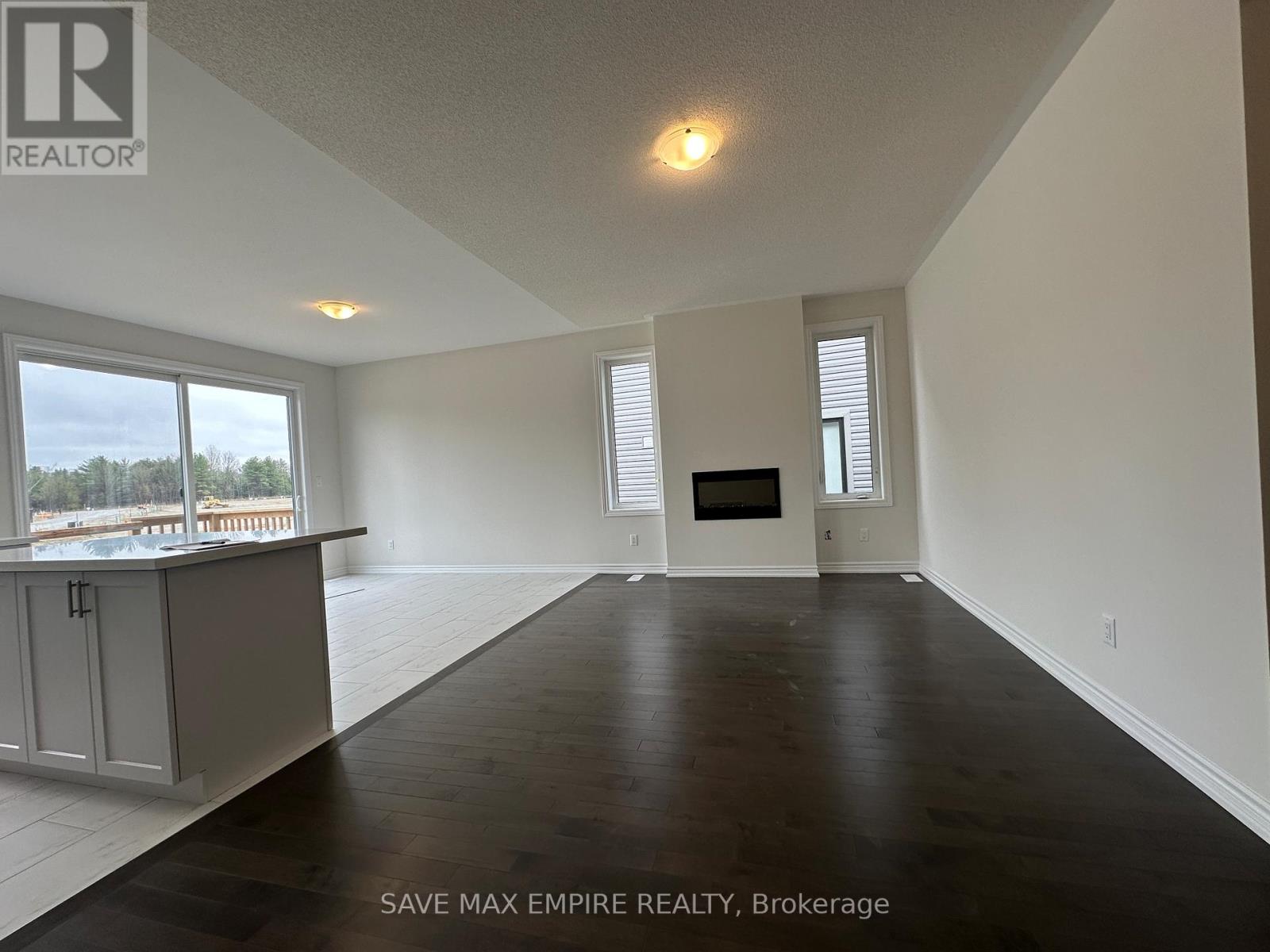 3 Tran Street, Wasaga Beach, Ontario  L9Z 0M9 - Photo 5 - S13105288