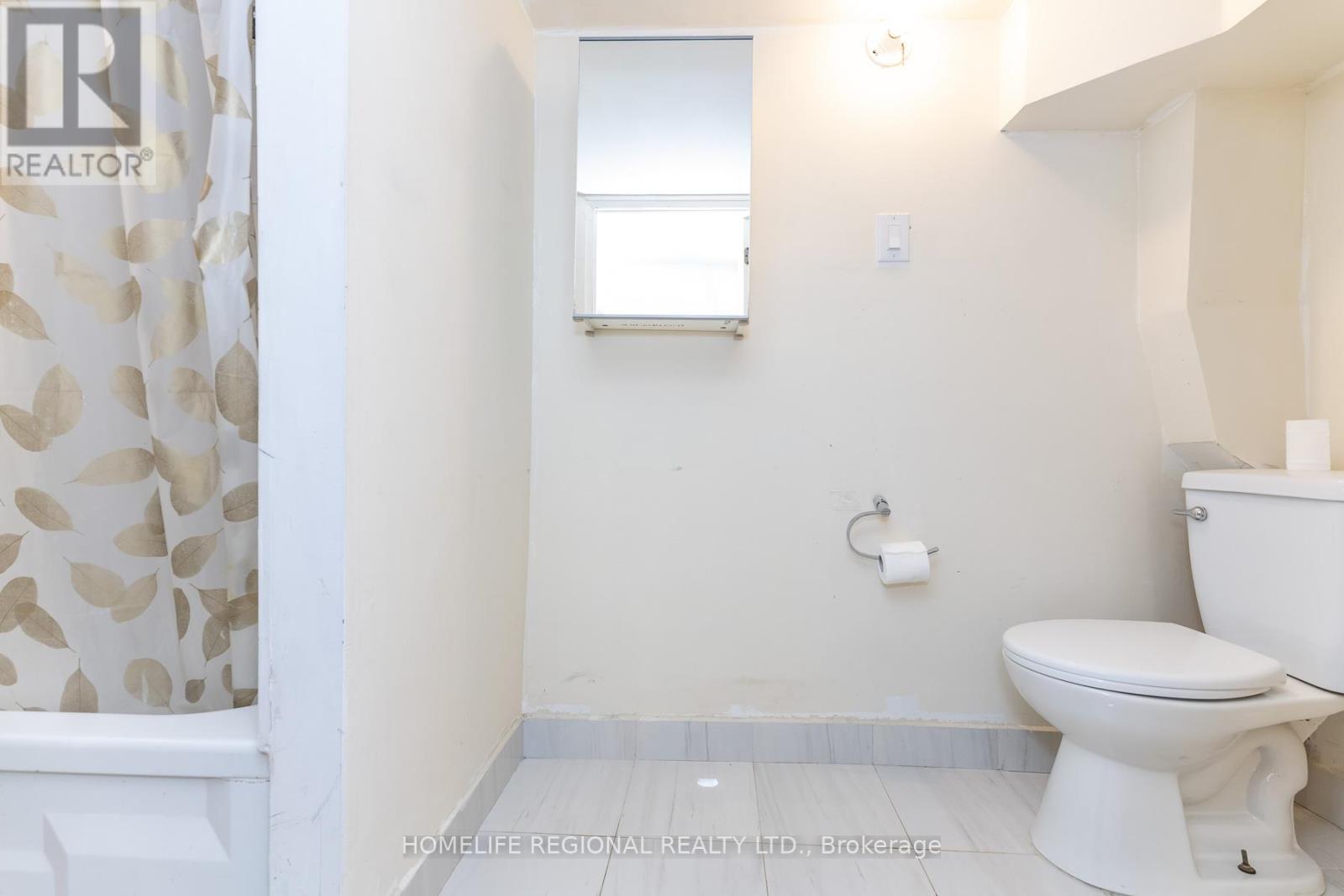 2378 St Clair Avenue W, Toronto, Ontario  M6N 1K8 - Photo 36 - W12993584