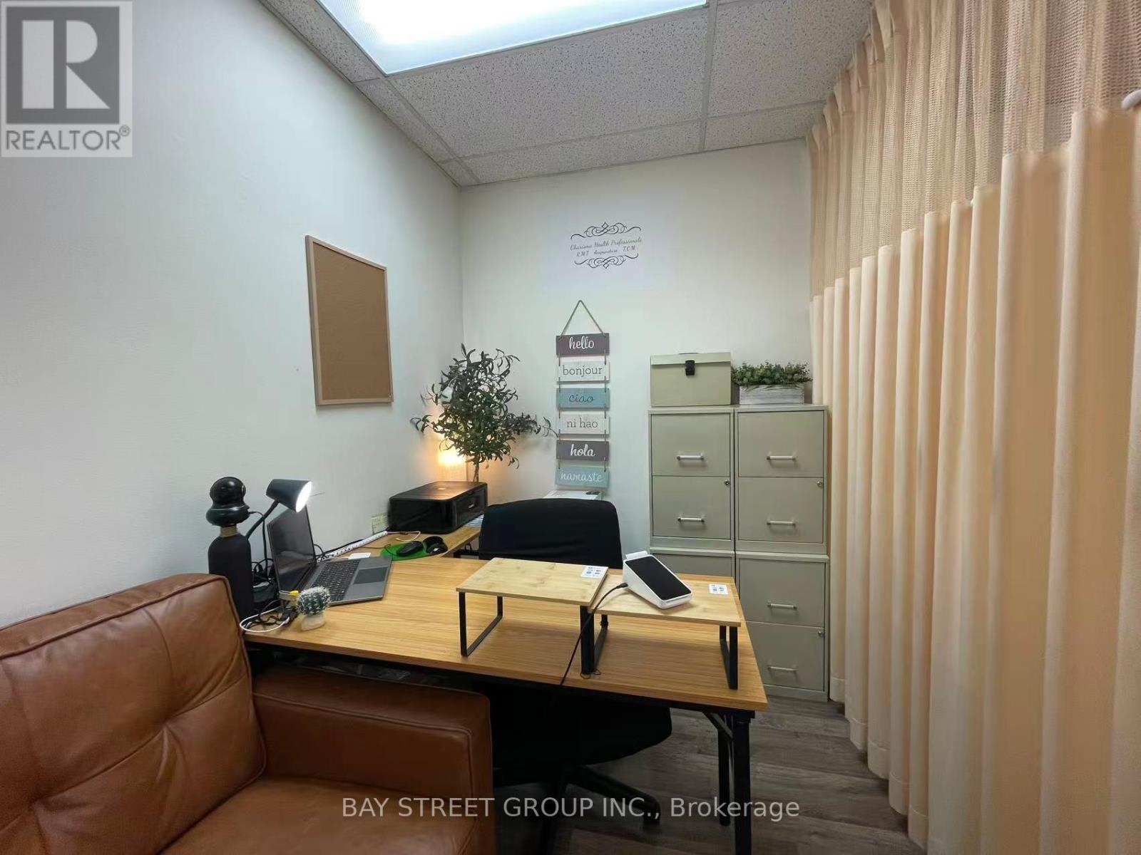 6 - 297 Lakeshore Road E, Oakville, Ontario  L6J 1J3 - Photo 3 - W13105112