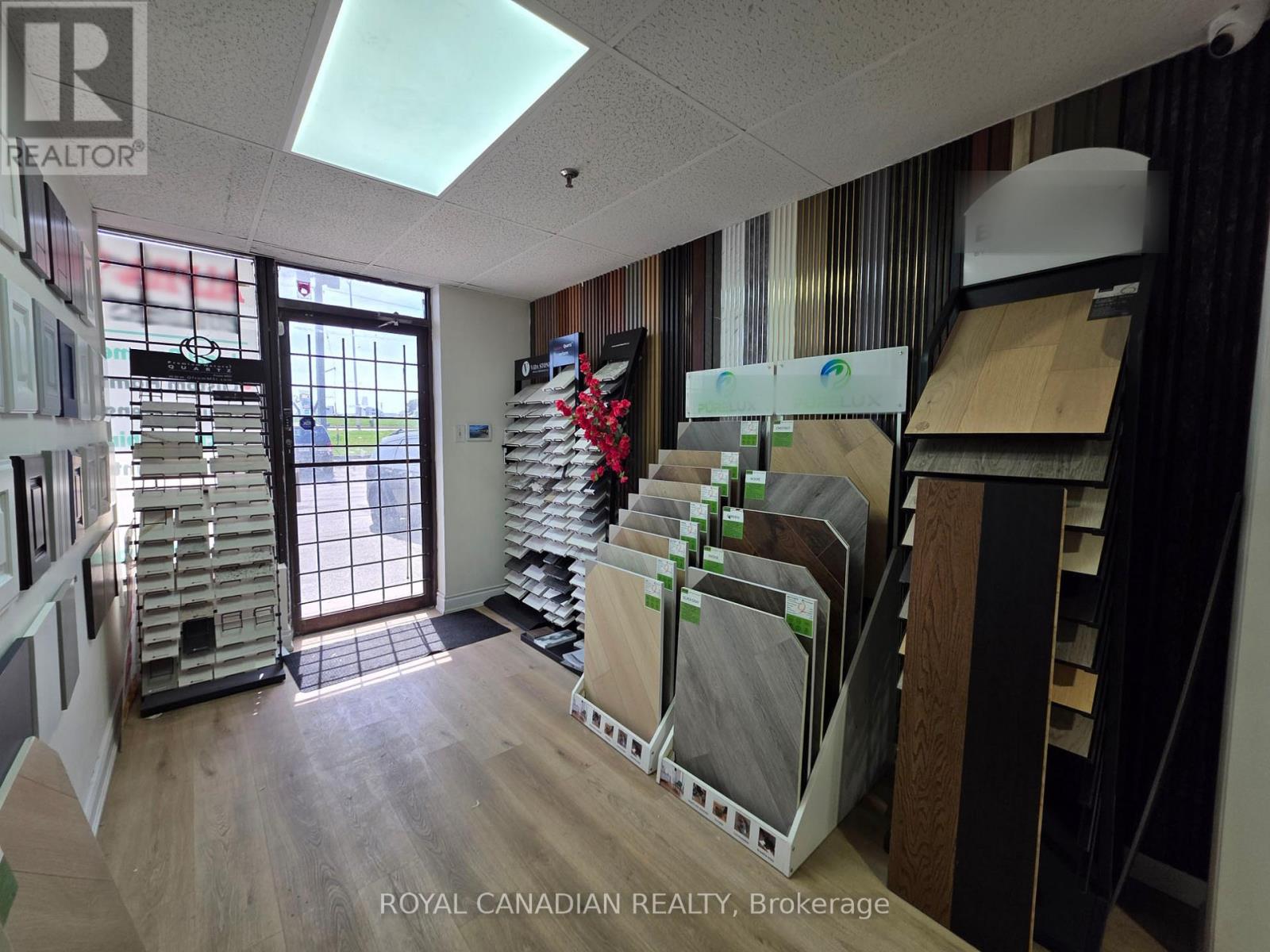 24 - 18a Strathearn Avenue, Brampton, Ontario  L6T 4X7 - Photo 2 - W13105126