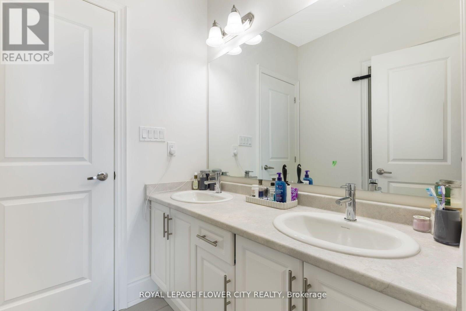 48 James Walker Avenue, Caledon, Ontario  L7C 4M8 - Photo 31 - W13105168