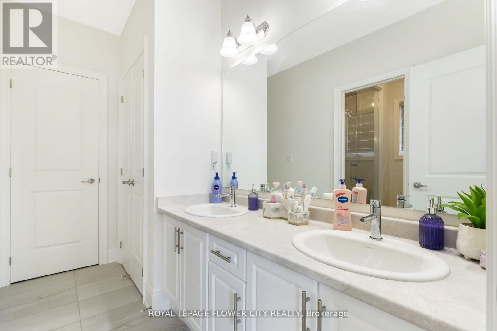 48 James Walker Avenue, Caledon, Ontario  L7C 4M8 - Photo 35 - W13105168