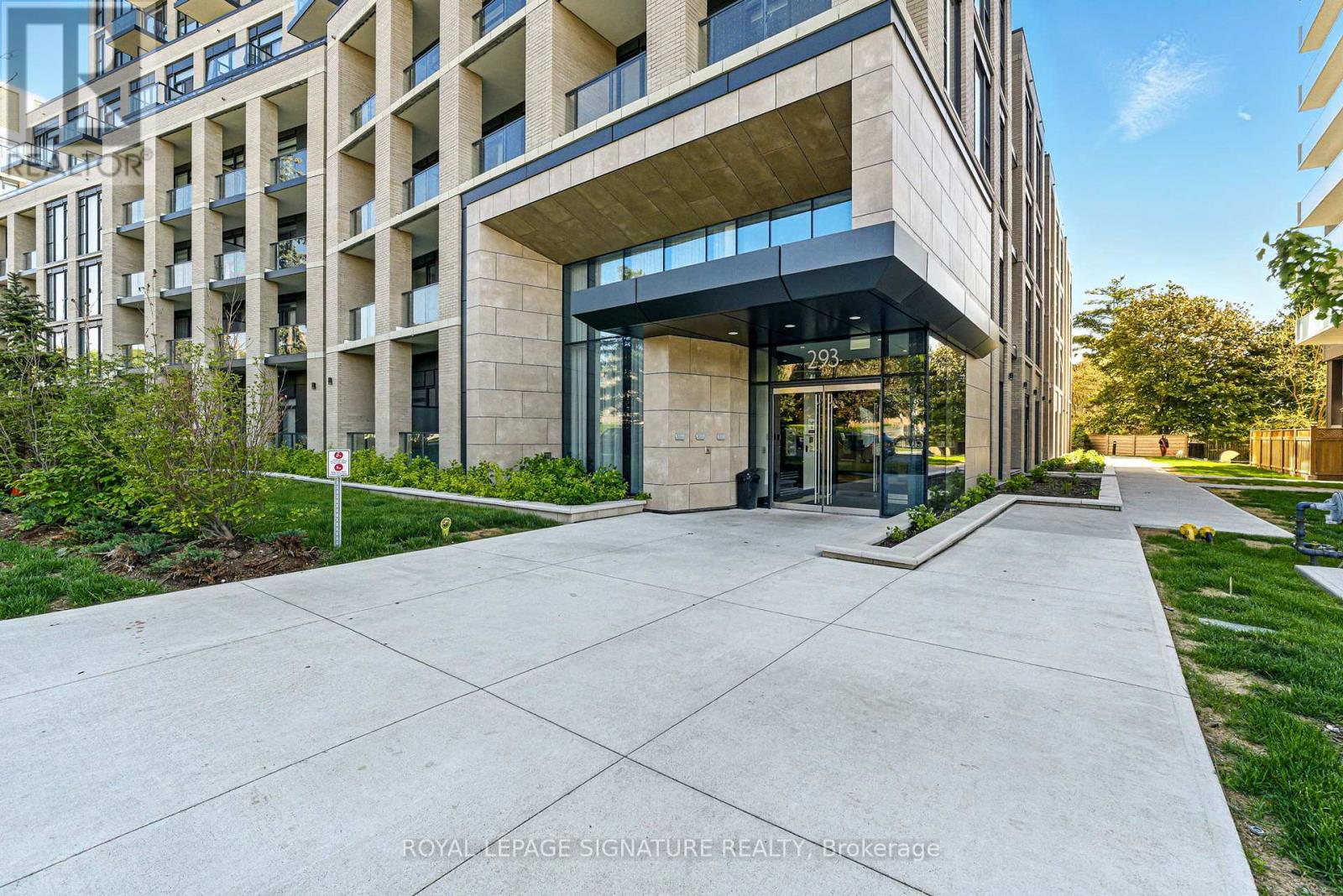 324 - 293 The Kingsway, Toronto, Ontario  M9A 0E8 - Photo 2 - W13105180