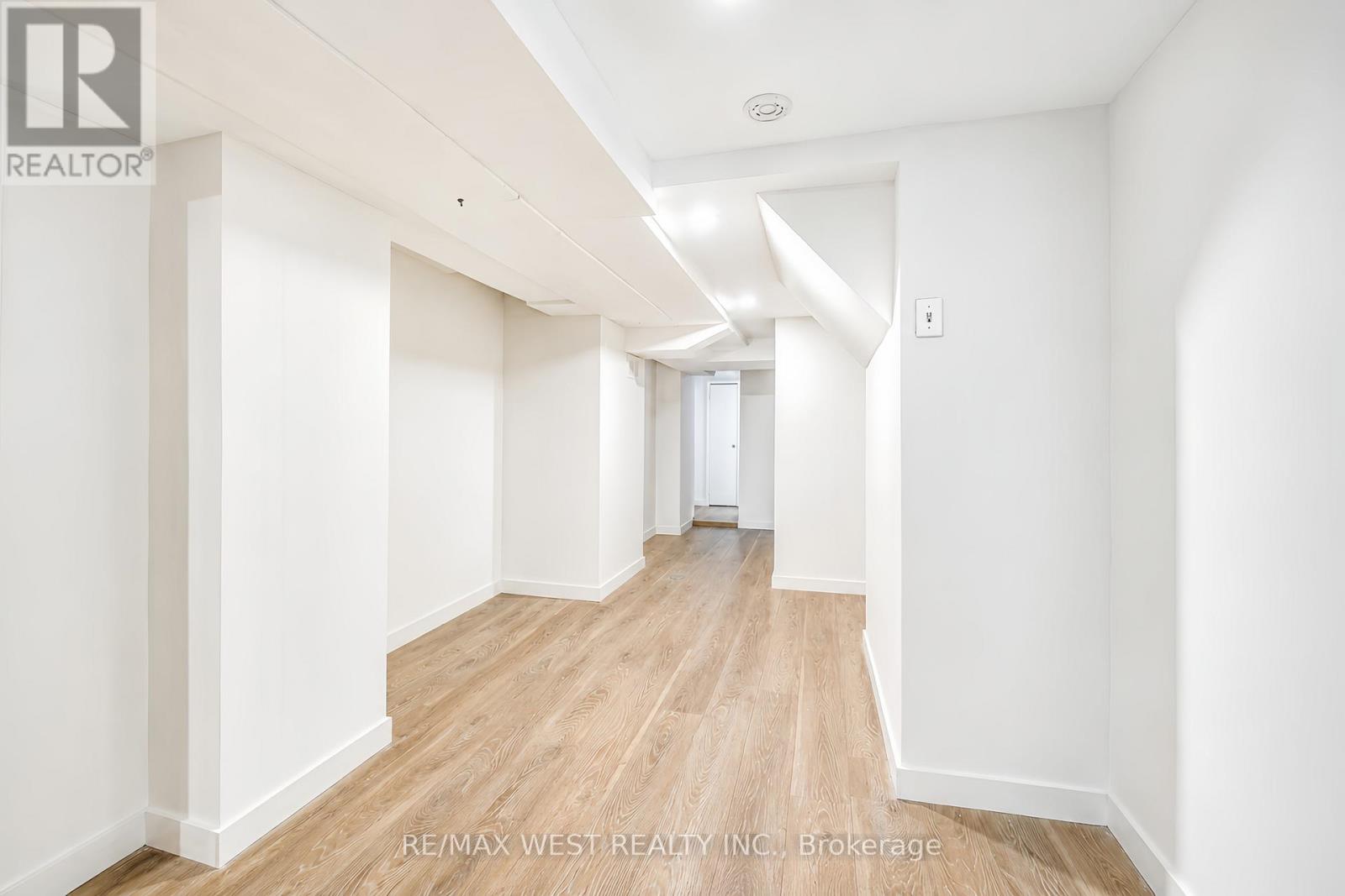 23 Irwin Road, Toronto, Ontario  M9W 2P6 - Photo 8 - W13105222