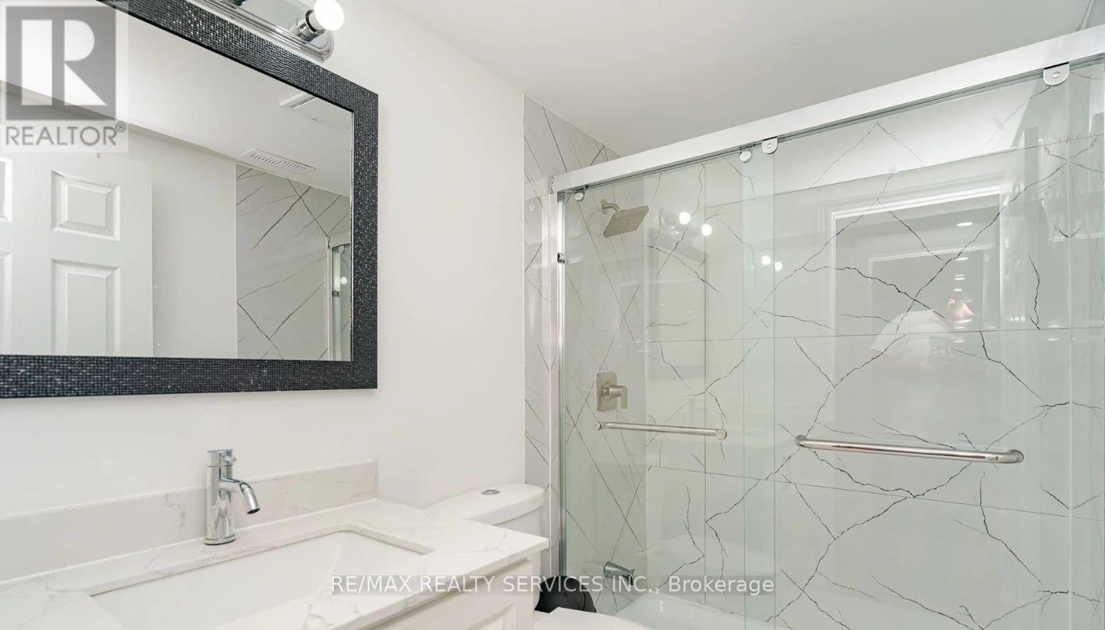 46 Staveley Crescent, Brampton, Ontario  L6W 2R9 - Photo 4 - W13105224