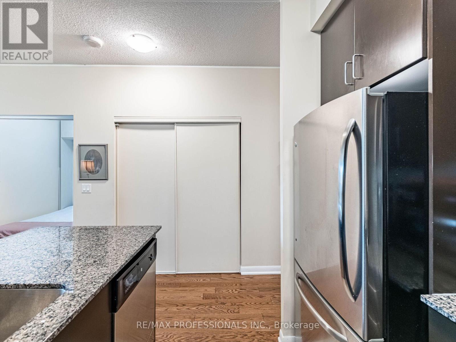 105 - 205 Sherway Gardens Road W, Toronto, Ontario  M9C 0A5 - Photo 13 - W13105246