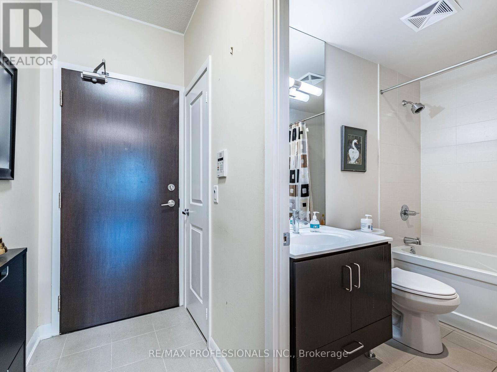 105 - 205 Sherway Gardens Road W, Toronto, Ontario  M9C 0A5 - Photo 7 - W13105246