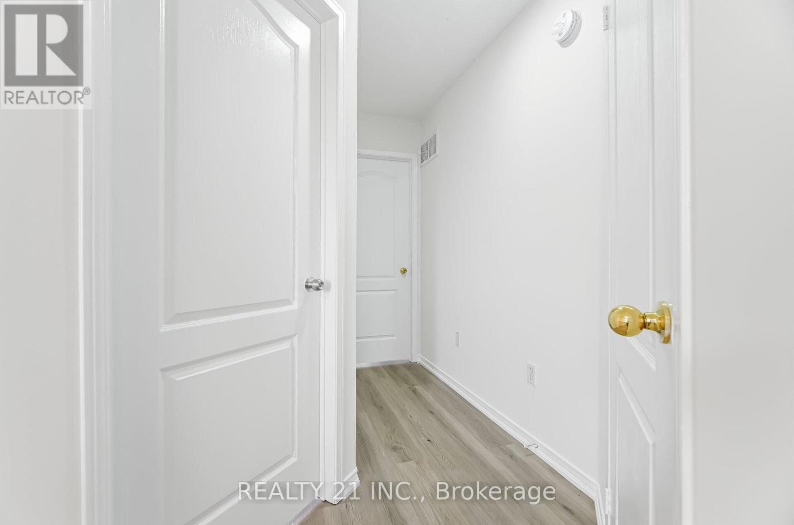76 Sweet Clover Crescent, Brampton, Ontario  L6R 2Z9 - Photo 20 - W13105326