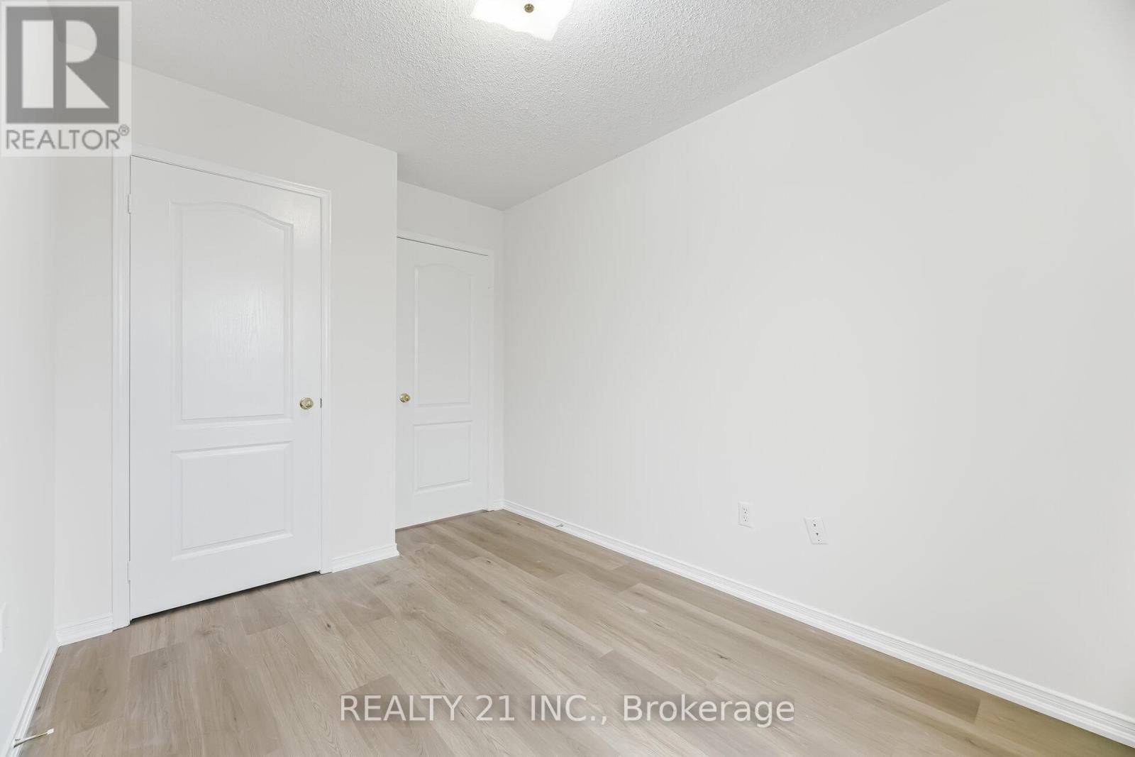 76 Sweet Clover Crescent, Brampton, Ontario  L6R 2Z9 - Photo 33 - W13105326