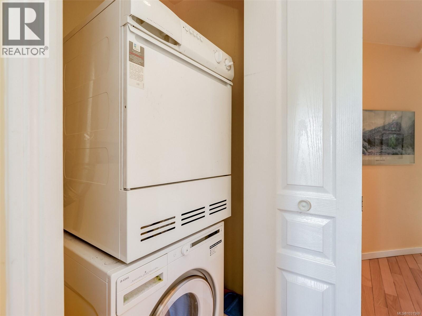 1019 Terrace Ave, Victoria, British Columbia  V8S 3V2 - Photo 17 - 1031569