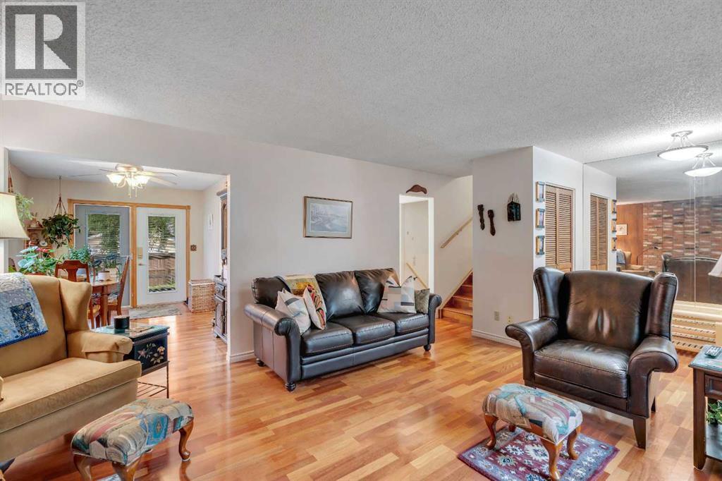 4623 31 Avenue Ne, Calgary, Alberta  T1Y 1G8 - Photo 6 - A2308865