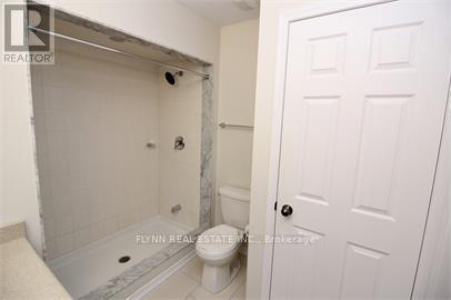 7678 Buckeye Crescent, Niagara Falls, Ontario  L2H 0P2 - Photo 9 - X13105100