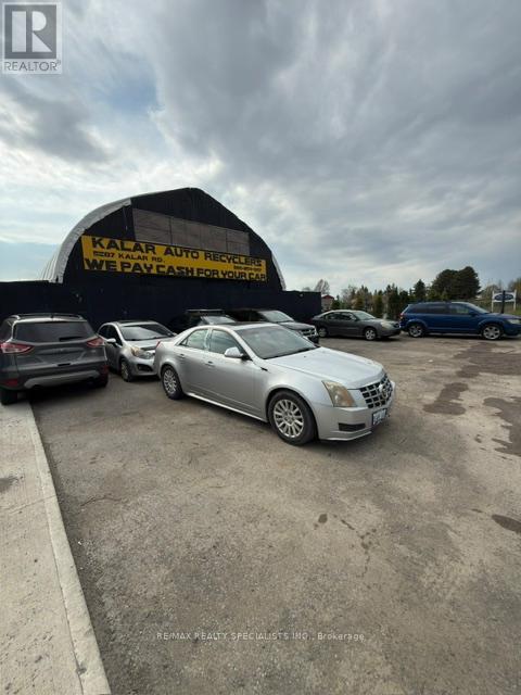 5207 Kalar Road, Niagara Falls, Ontario L2H 1T1 - Photo 1 - X13105198