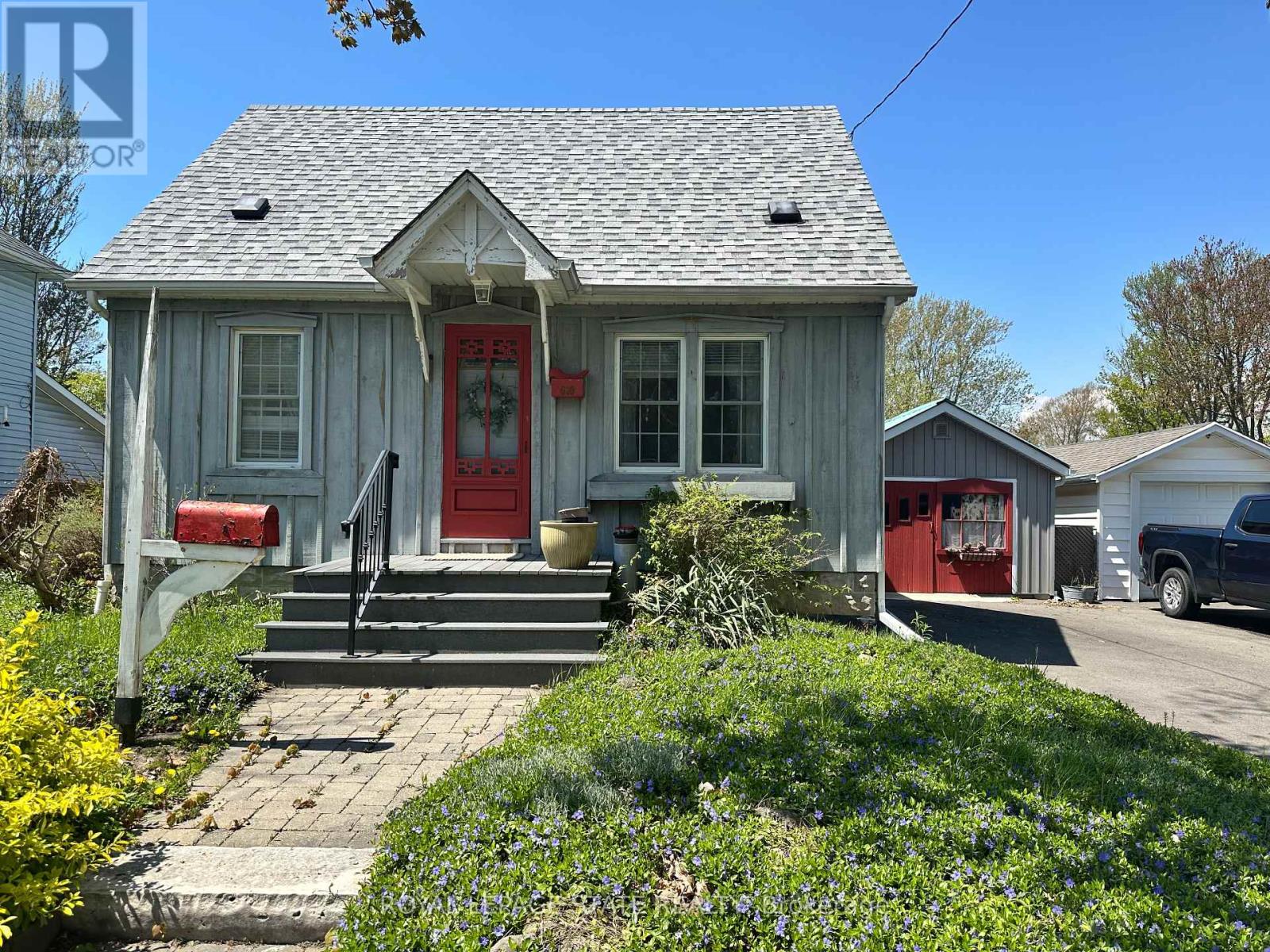 618 Pine Street, Haldimand, Ontario  N1A 2M2 - Photo 2 - X13105238