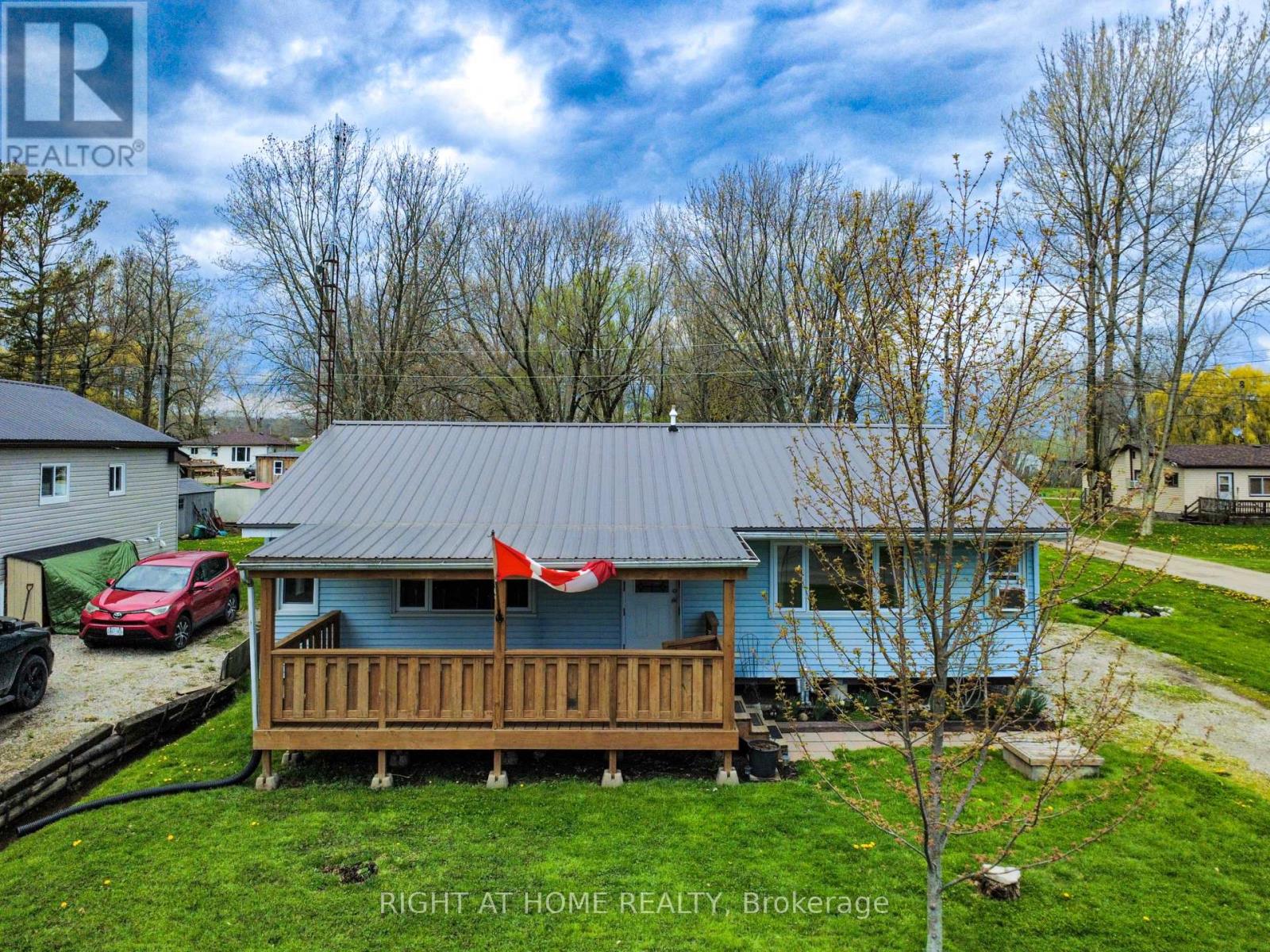 21 Lakeview Lane, Haldimand, Ontario  N0A 1P0 - Photo 2 - X13105272