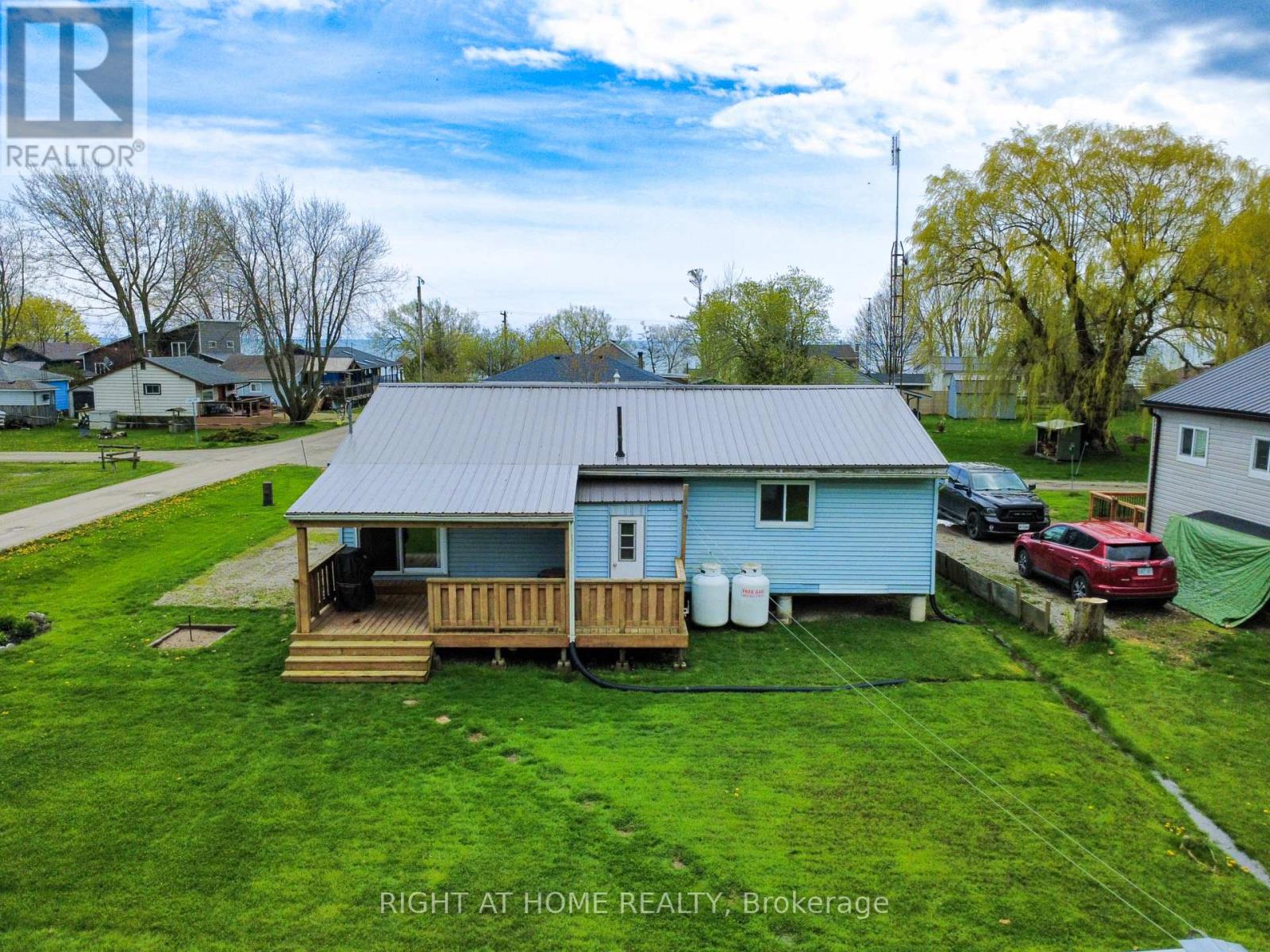 21 Lakeview Lane, Haldimand, Ontario  N0A 1P0 - Photo 3 - X13105272