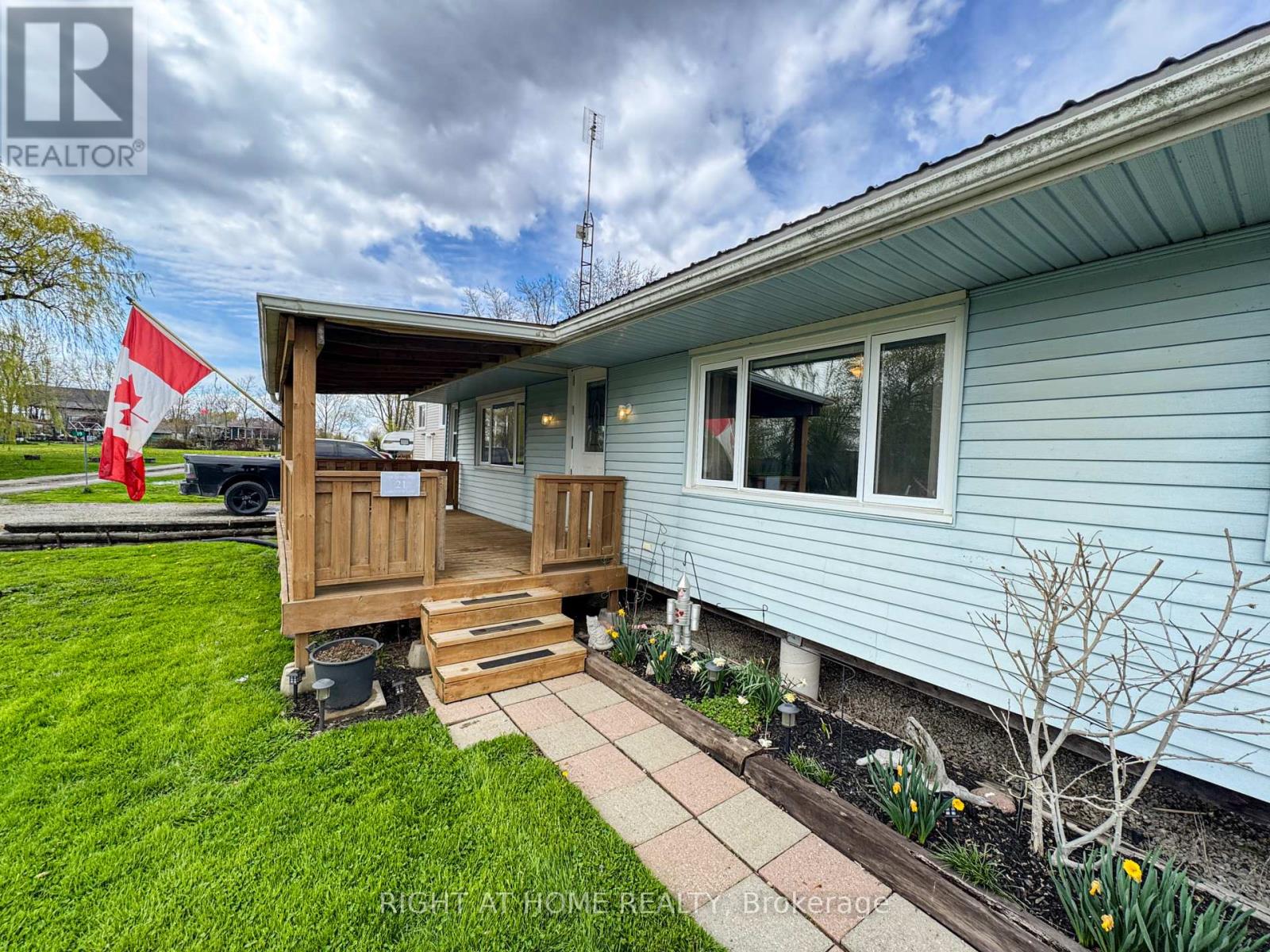 21 Lakeview Lane, Haldimand, Ontario  N0A 1P0 - Photo 7 - X13105272