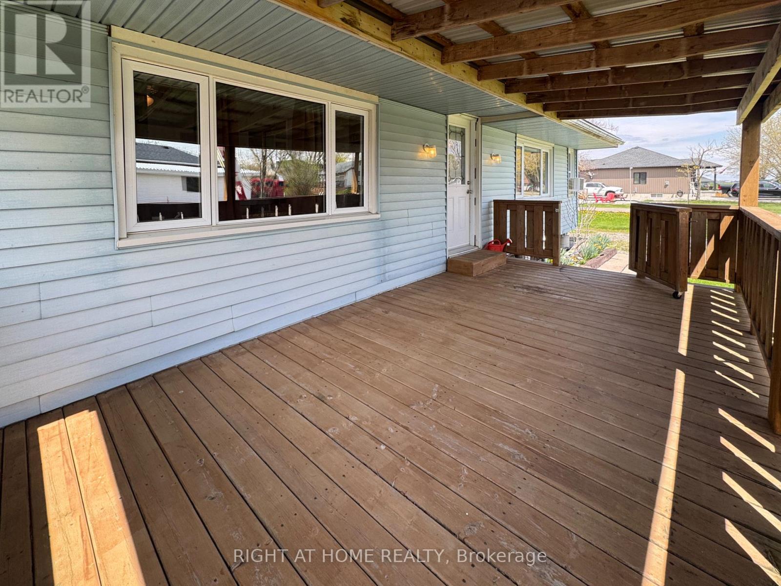 21 Lakeview Lane, Haldimand, Ontario  N0A 1P0 - Photo 9 - X13105272