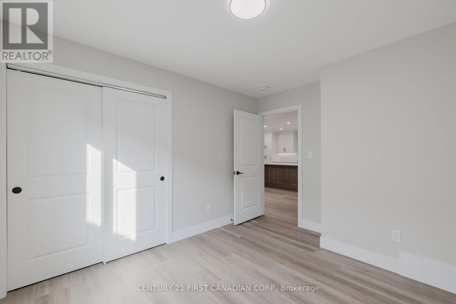 107 Victoria Street E, South Huron, Ontario  N0M 1M0 - Photo 27 - X13105406