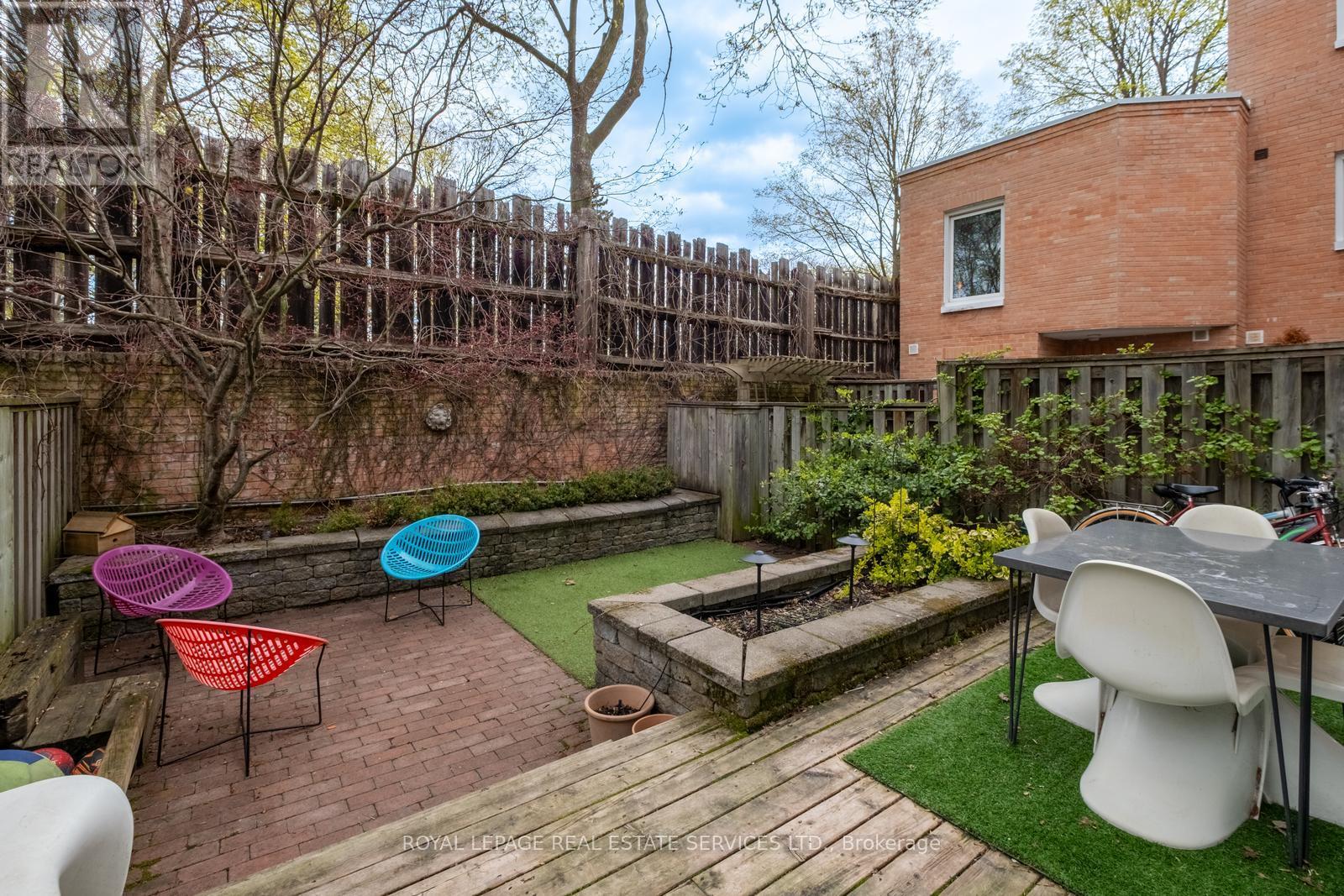16 - 390 Wellesley Street E, Toronto, Ontario  M4X 1H6 - Photo 23 - C13077518