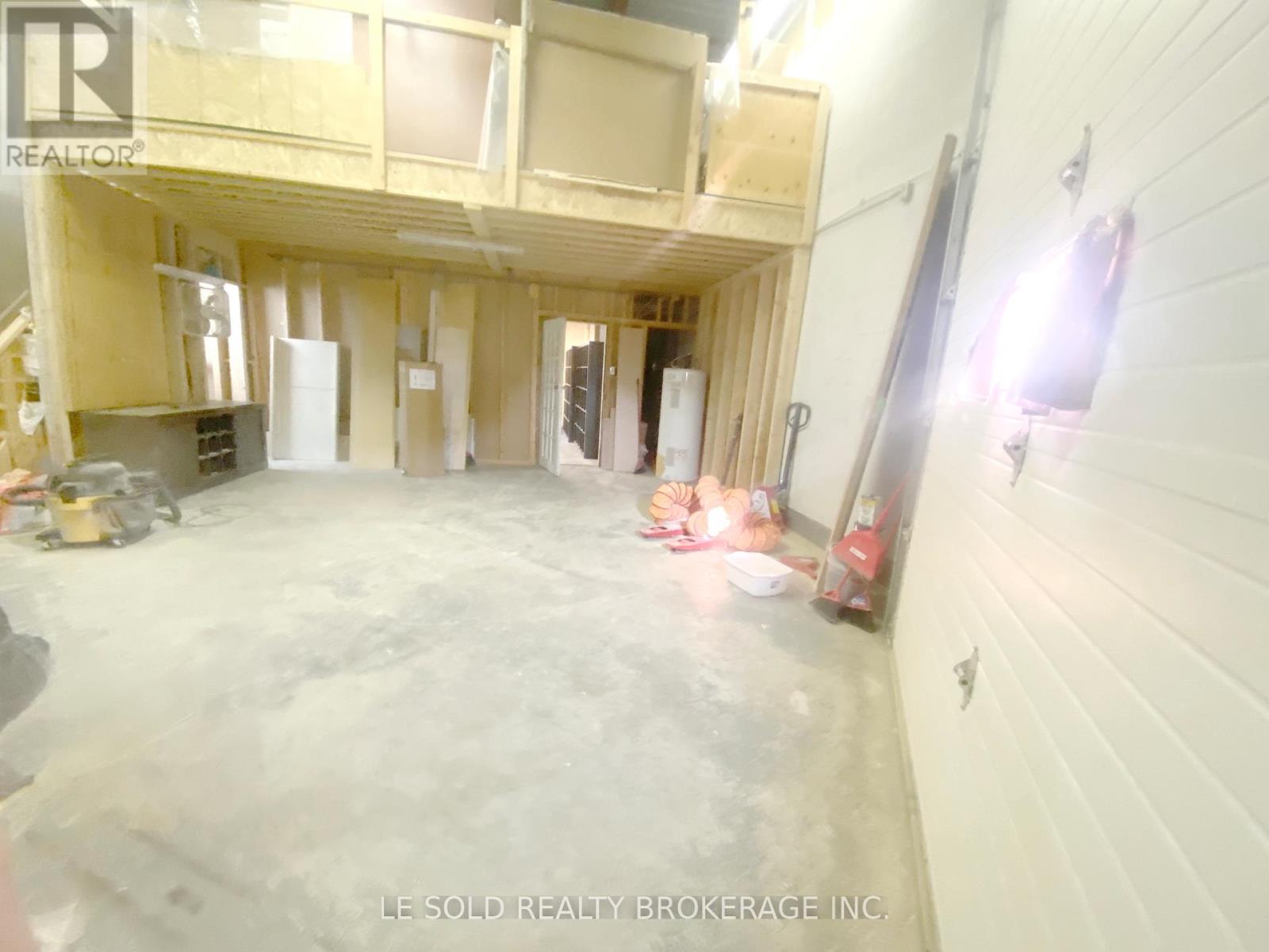 Unit 4 - F & Warehouse - 117 Ringwood Drive, Whitchurch-Stouffville, Ontario  L4A 8C1 - Photo 9 - N13100486