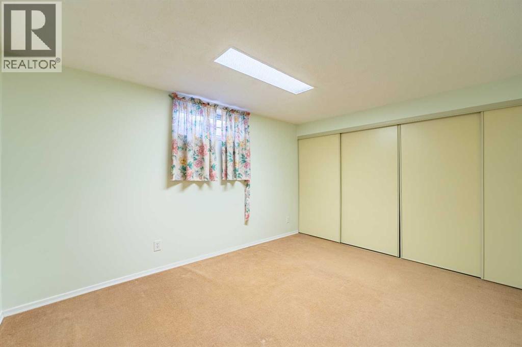 3320 Temple Road Ne, Calgary, Alberta  T1Y 3A9 - Photo 28 - A2308896