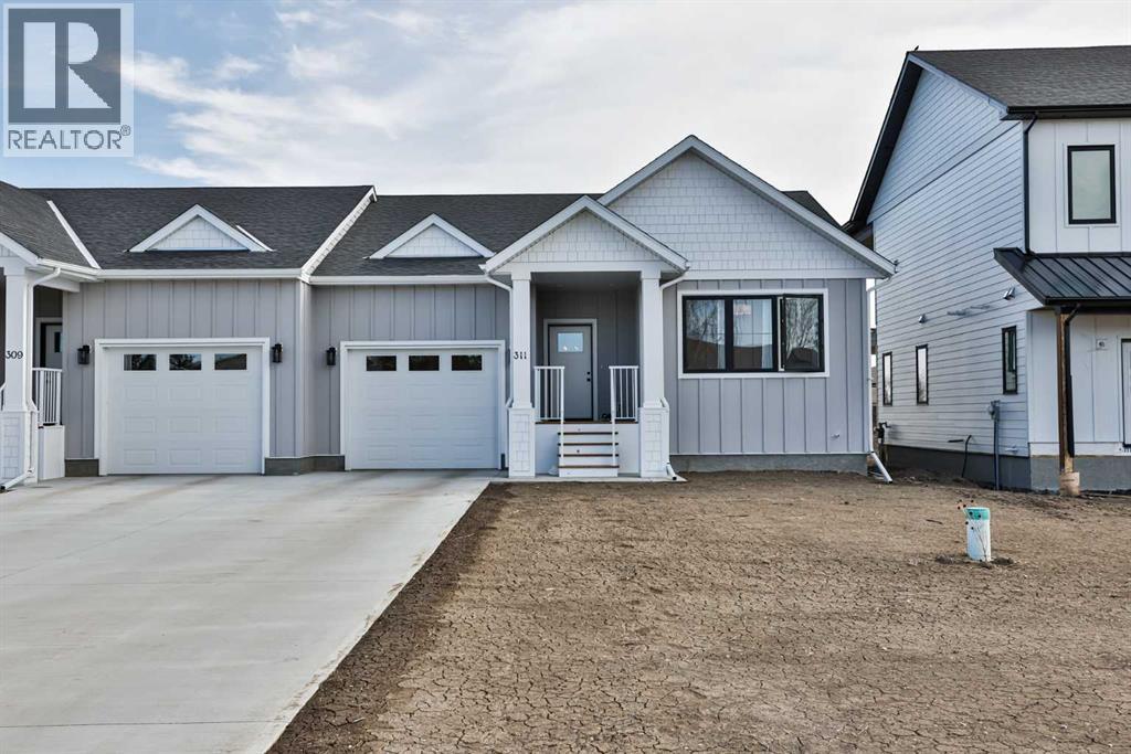 311 S 100 W, Raymond, Alberta