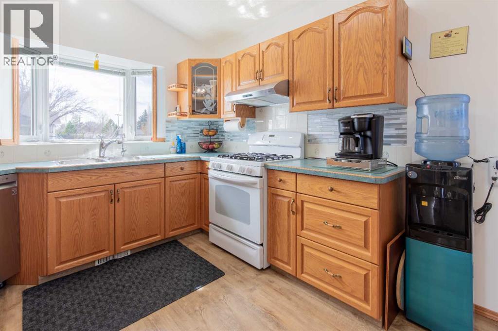 1118 25 Avenue, Coaldale, Alberta  T1M 1P2 - Photo 12 - A2308031