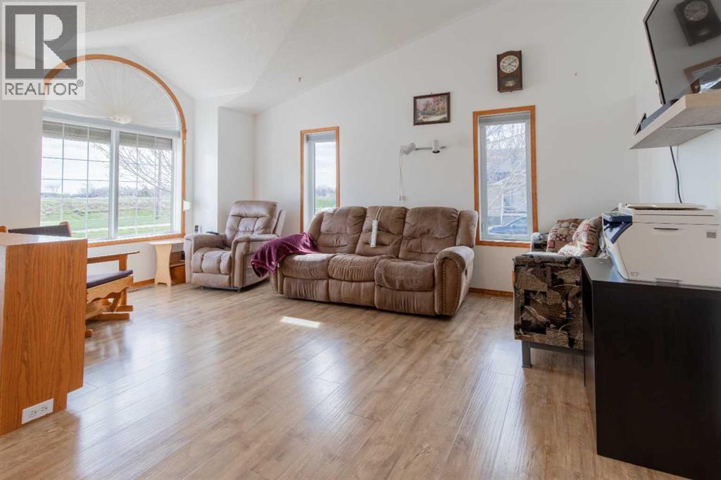 1118 25 Avenue, Coaldale, Alberta  T1M 1P2 - Photo 8 - A2308031