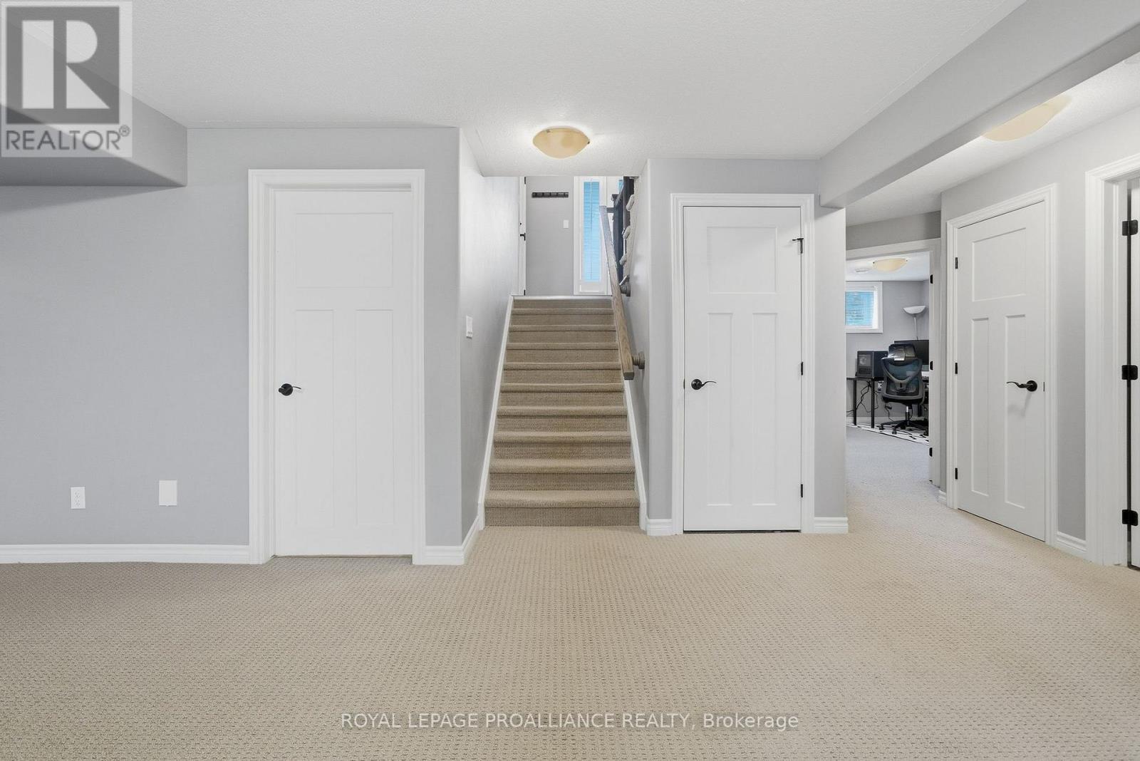 20 Butternut Court, Belleville, Ontario  K8P 0C5 - Photo 32 - X13105480