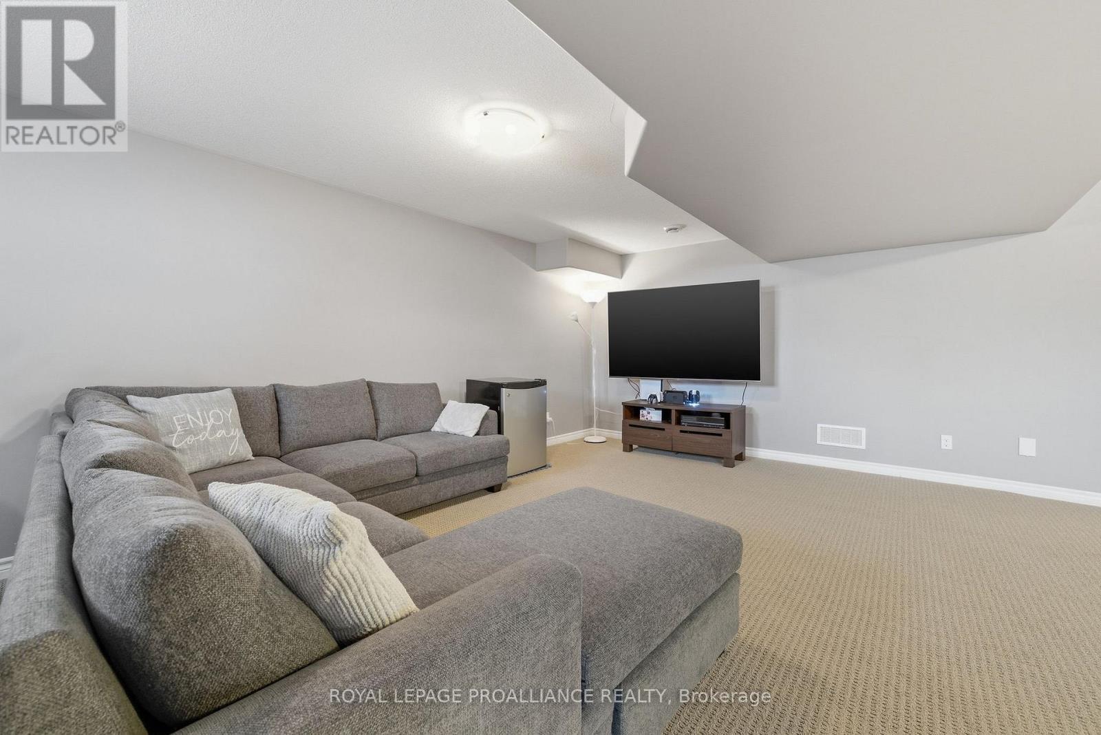 20 Butternut Court, Belleville, Ontario  K8P 0C5 - Photo 34 - X13105480