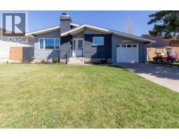 1047 Lakemount Boulevard S, Lethbridge, Alberta