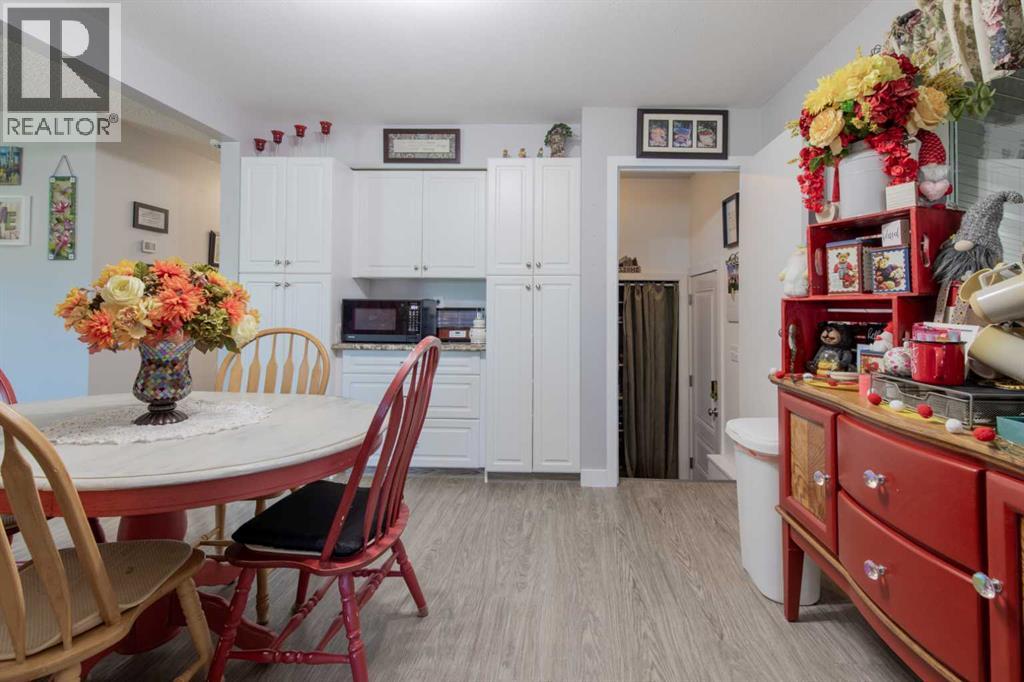 1047 Lakemount Boulevard S, Lethbridge, Alberta  T1K 3S6 - Photo 16 - A2308147