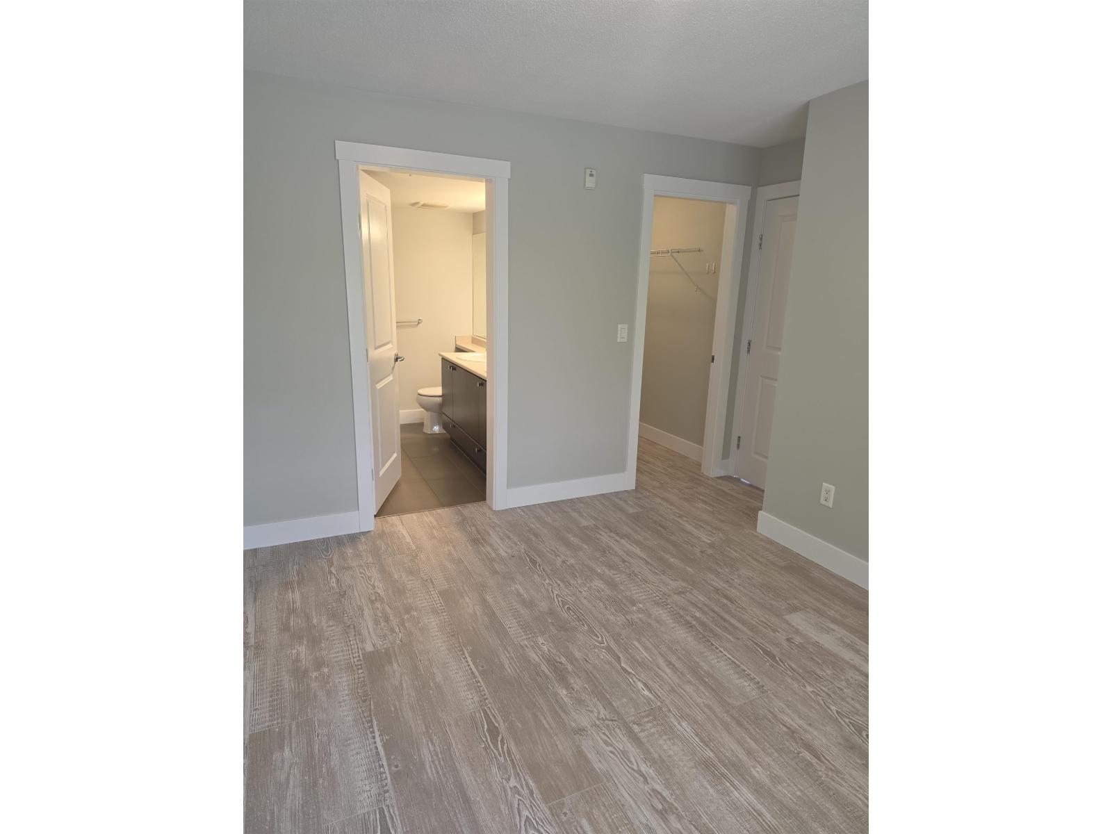 Unknown Address, , - Photo 11 - R3120807
