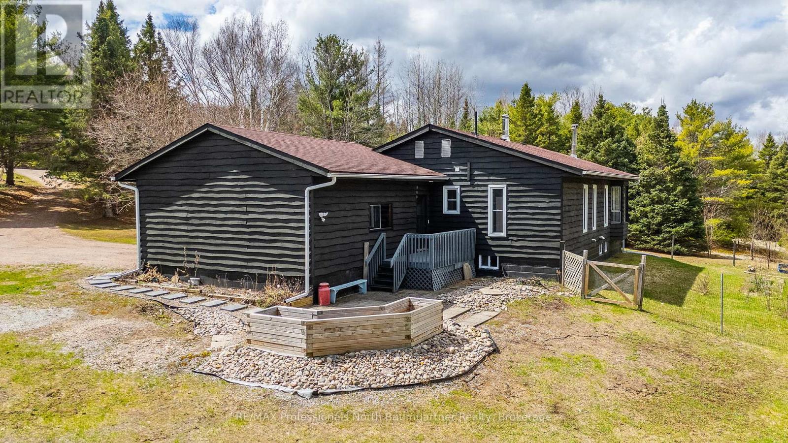 1591 Irondale Road, Highlands East, Ontario  K0M 1X0 - Photo 40 - X13105380