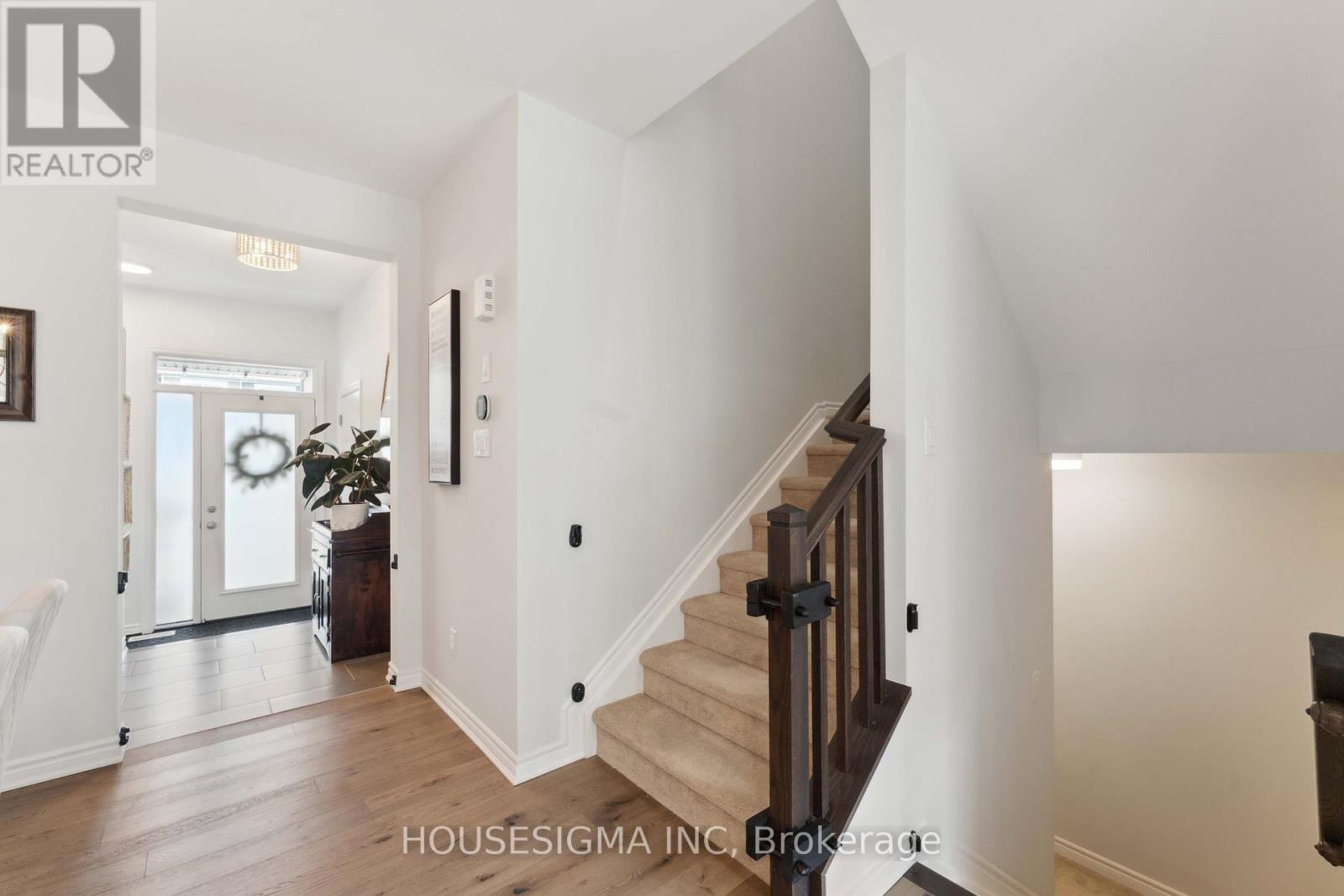 48 Bermondsey Way, Ottawa, Ontario  K2S 2Y7 - Photo 4 - X13105478