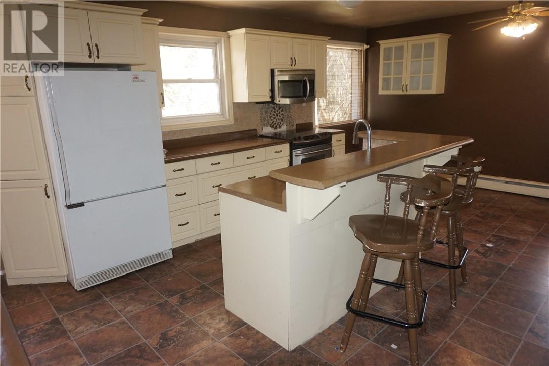 1821 Millwood Crescent, Greater Sudbury, Ontario  P3E 2S9 - Photo 3 - 2127642