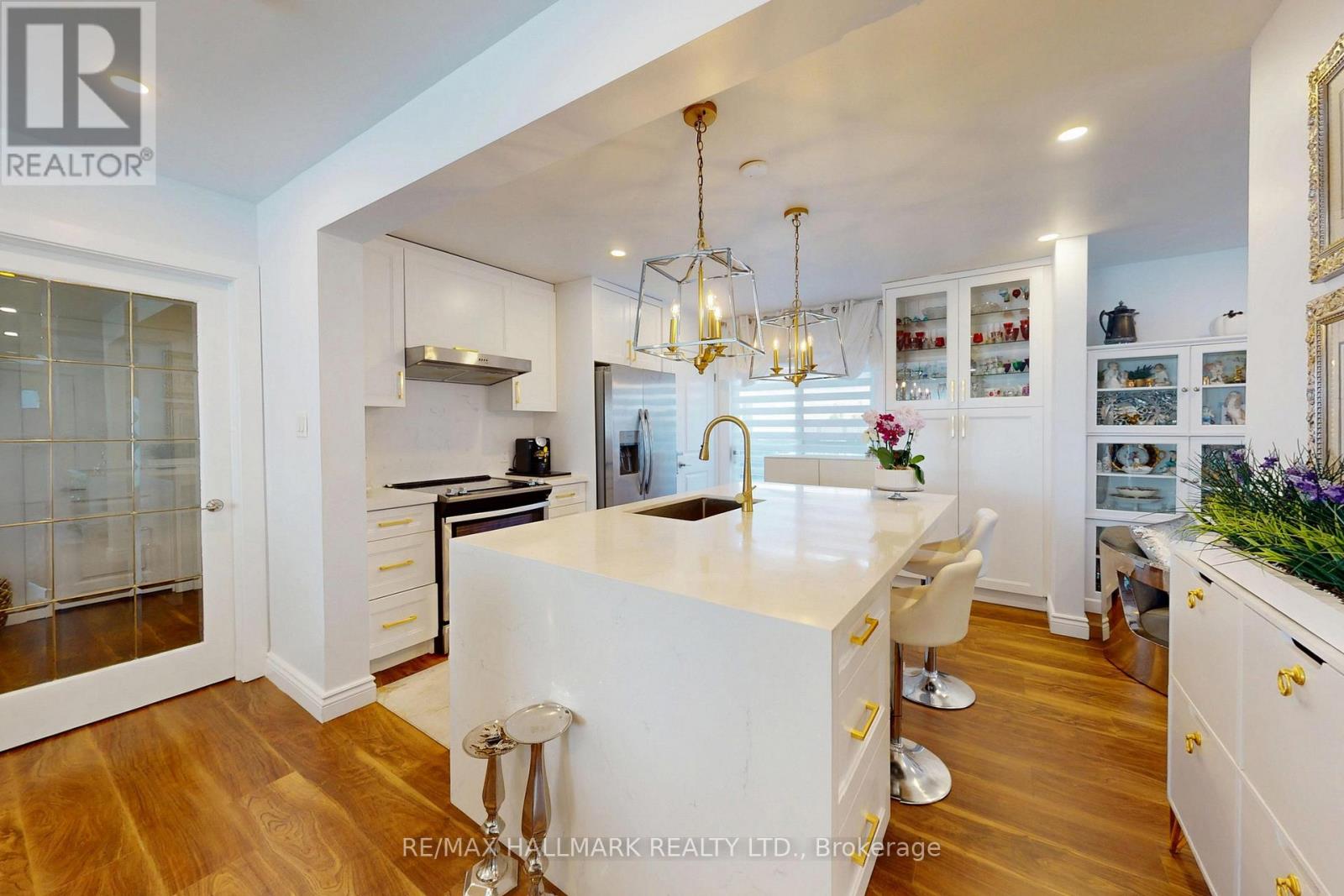 96 Searle Avenue, Toronto, Ontario  M3H 4A7 - Photo 4 - C13105348