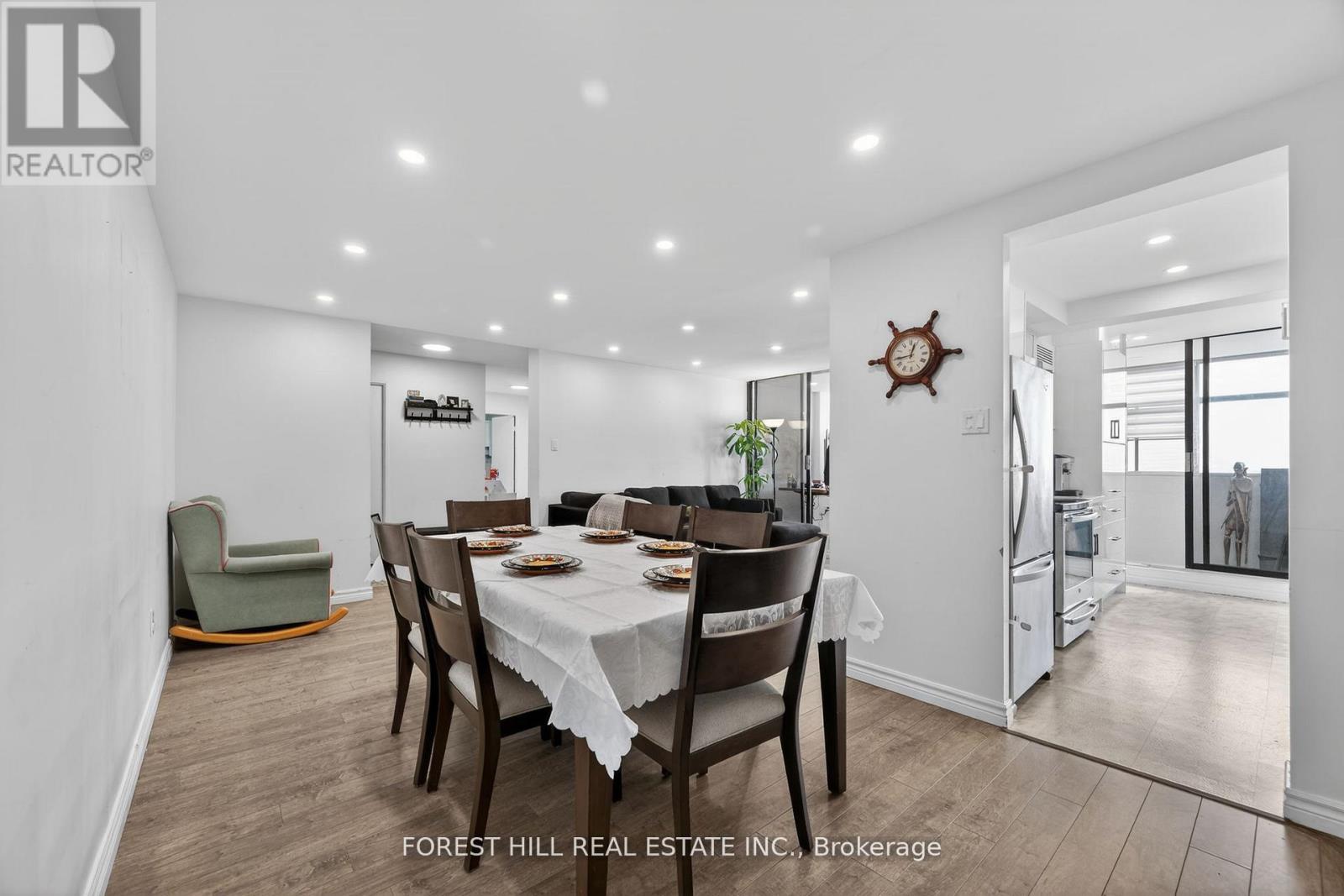 1705 - 100 Antibes Drive, Toronto, Ontario  M2R 3N1 - Photo 2 - C13105424