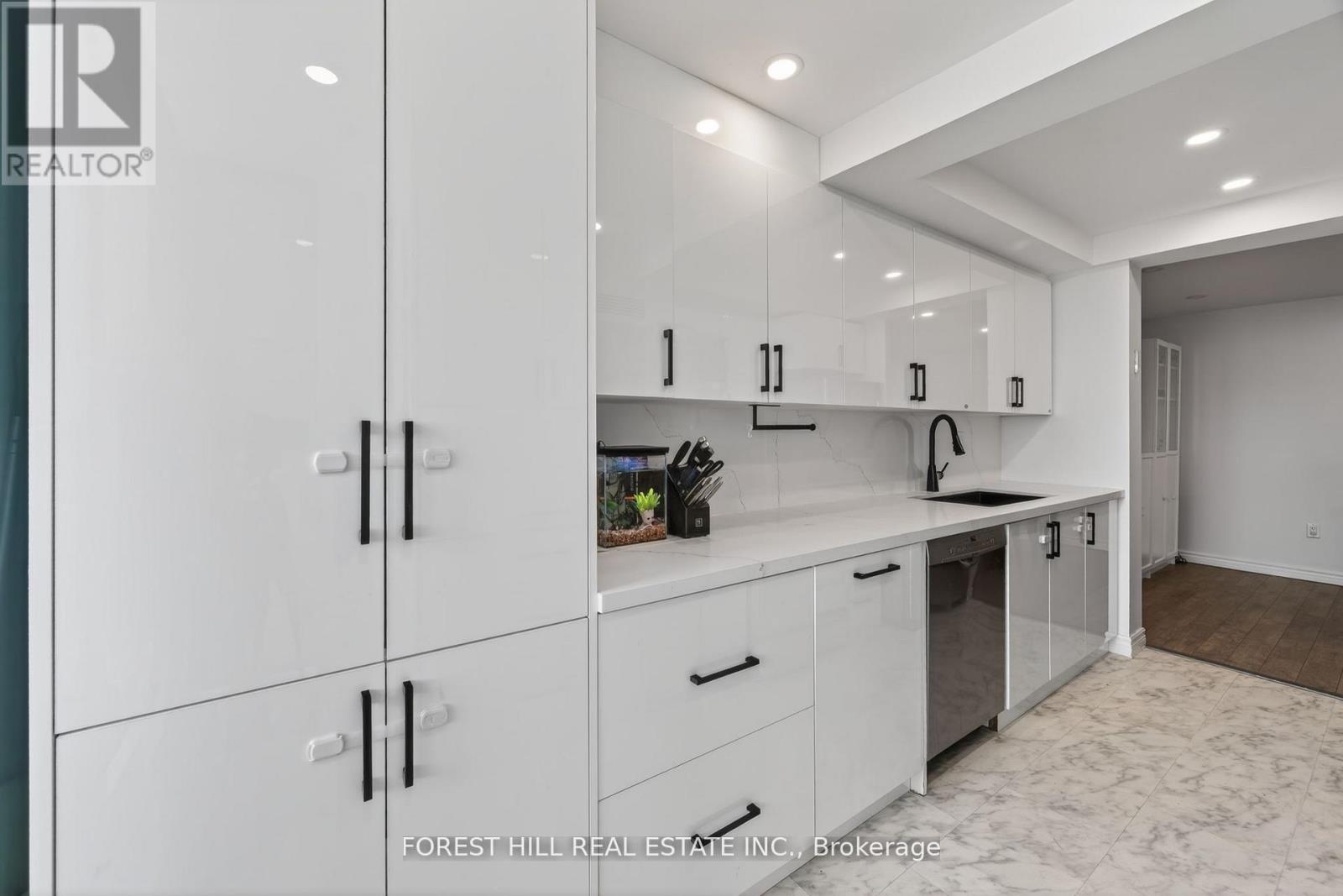 1705 - 100 Antibes Drive, Toronto, Ontario  M2R 3N1 - Photo 7 - C13105424