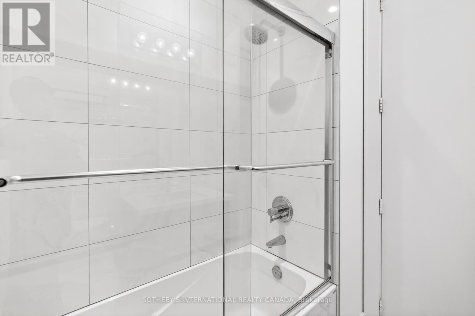 816 - 39 Queens Quay E, Toronto, Ontario  M5E 0A5 - Photo 18 - C13105440