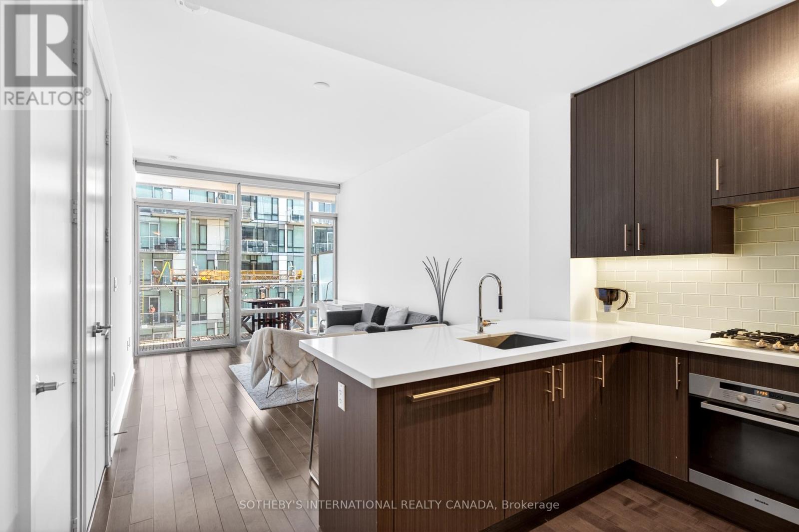 816 - 39 Queens Quay E, Toronto, Ontario  M5E 0A5 - Photo 3 - C13105440