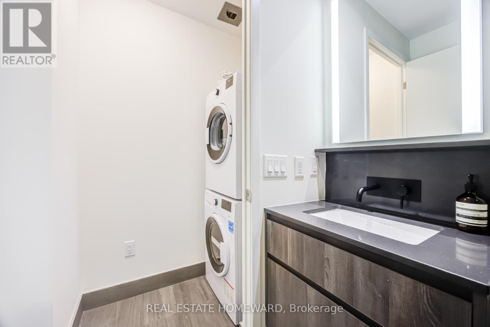 404 - 322 Dupont Street, Toronto, Ontario  M5R 0E3 - Photo 22 - C13105458
